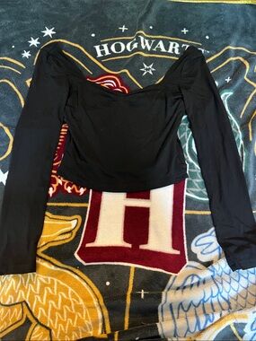 Black Off-Shoulder Long Sleeve Top